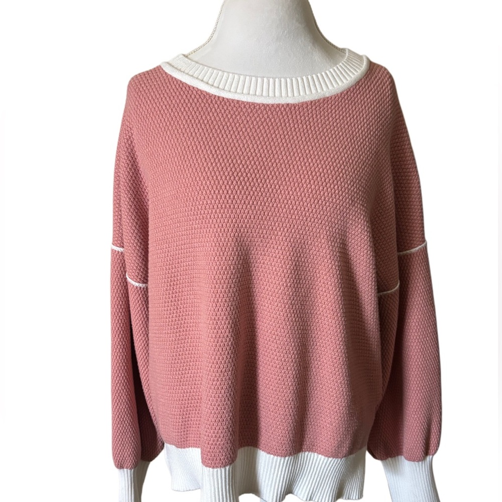 Women's Pink and White Sweater Size XL